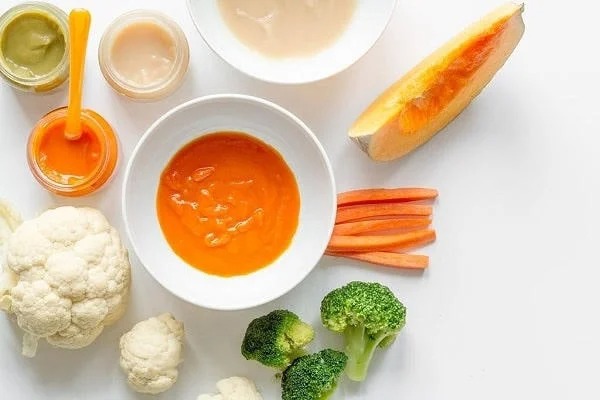 Thực đơn 30 ngày ăn dặm cho bé 6 tháng
