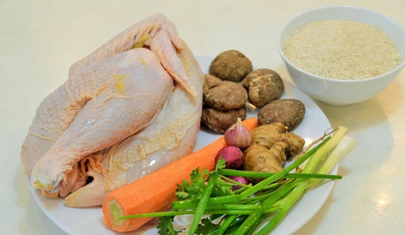 10+ Cách nấu cháo thịt gà cho bé ăn dặm tăng cân tại nhà